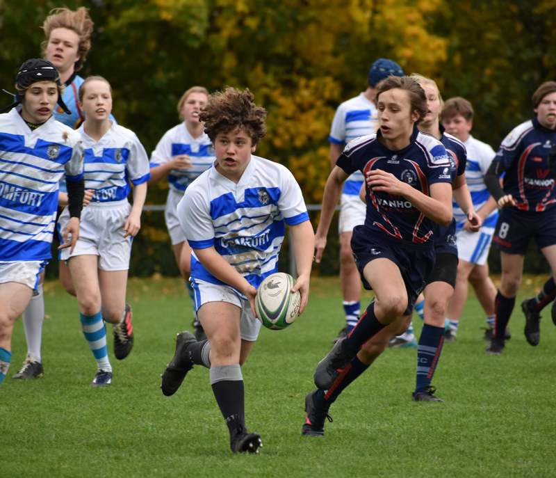 De U16 verliest nipt een vriendschappelijke wedstrijd tegen Kortrijk met 27-24